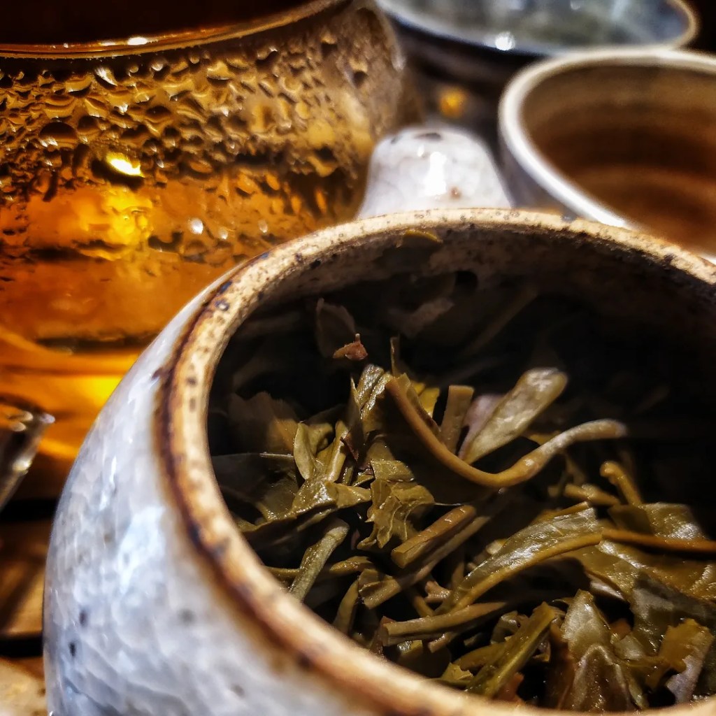 Reaching the highest peak, where the air is more rarefied, where the silence of the place becomes a virtue. Tribute to&nbsp;Huazhuliangzi.