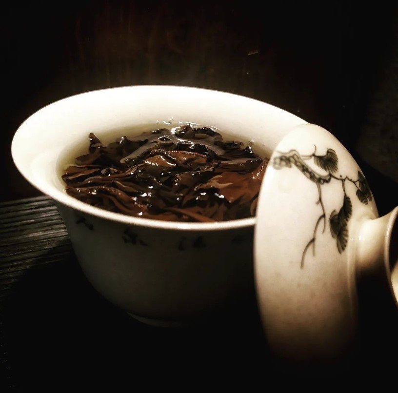 The forest of Hoàng Su Phì and reconciliation with the truth. Soliloquy with Viet Sun black tea from ancient trees