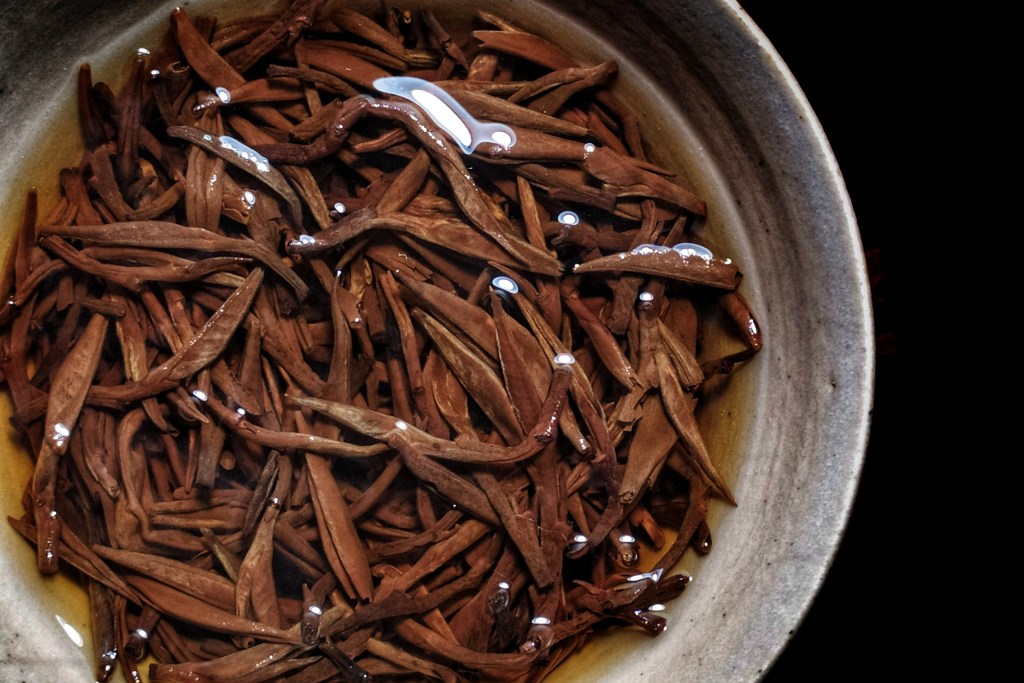 Climate crisis, Darjeeling and Sublime. Seven Essence Darjeeling summer&nbsp;Ochre