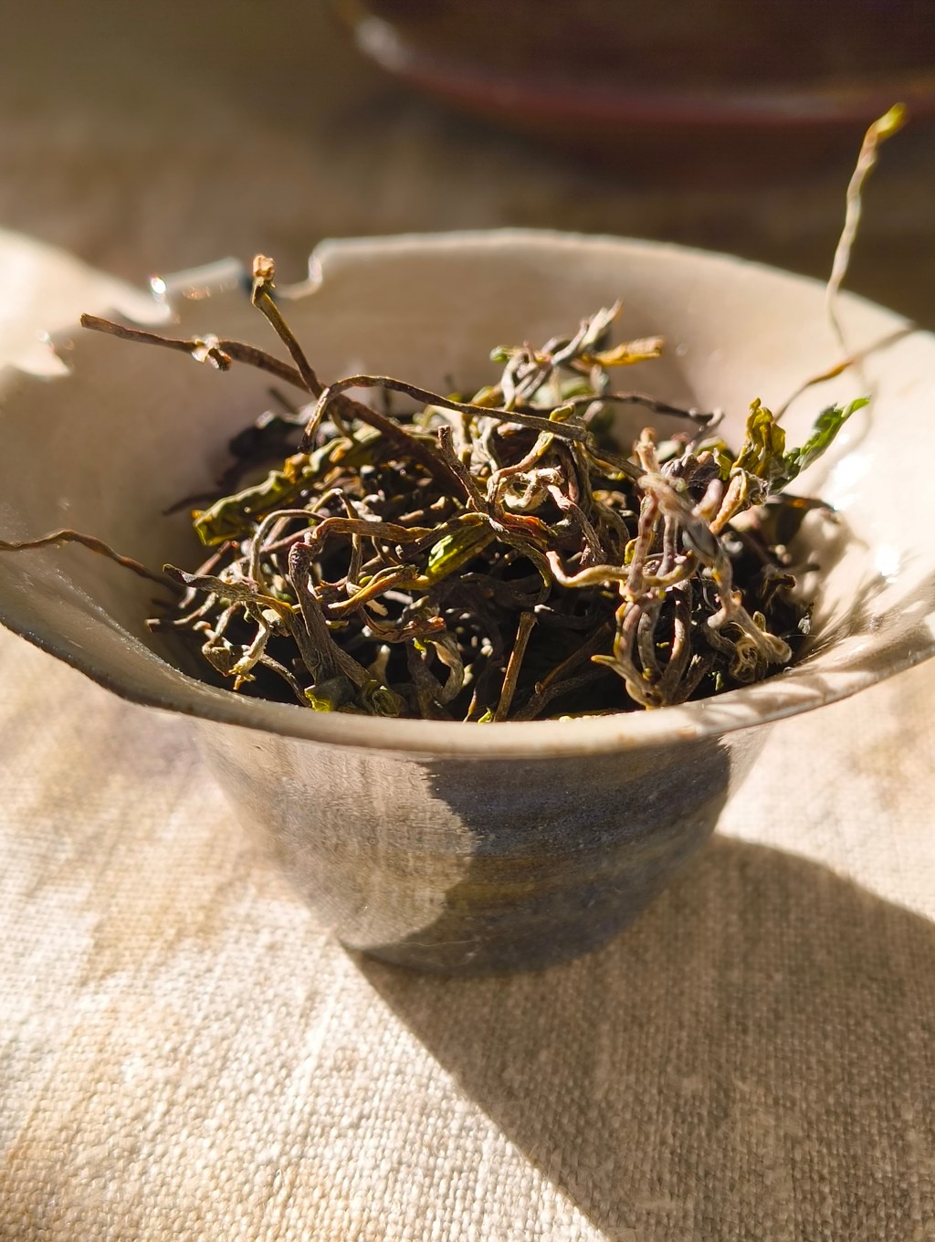 A Theatrical Infusion of Desire and Disorientation. Seven Essence Darjeeling Autumn&nbsp;Caprice